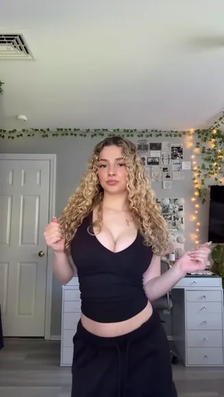 Kirapregiato Exclusive Leaked Nude Onlyfans #4105419