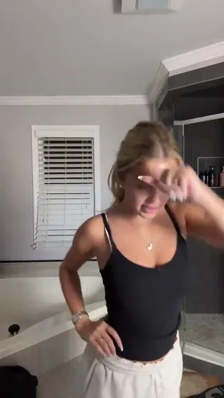 Breckie / breckiehill Exclusive Leaked Nude Onlyfans #3549360