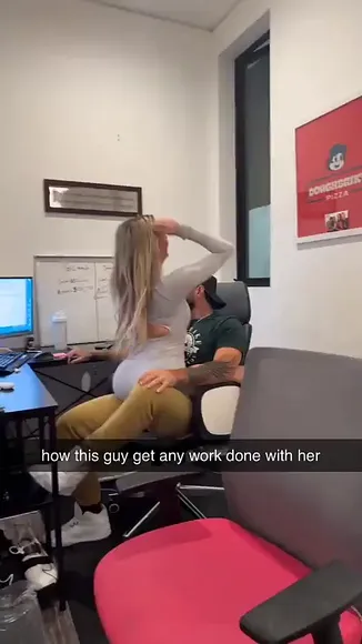 Corinnakopf Tight Ass In Office OnlyFans Video Leaked