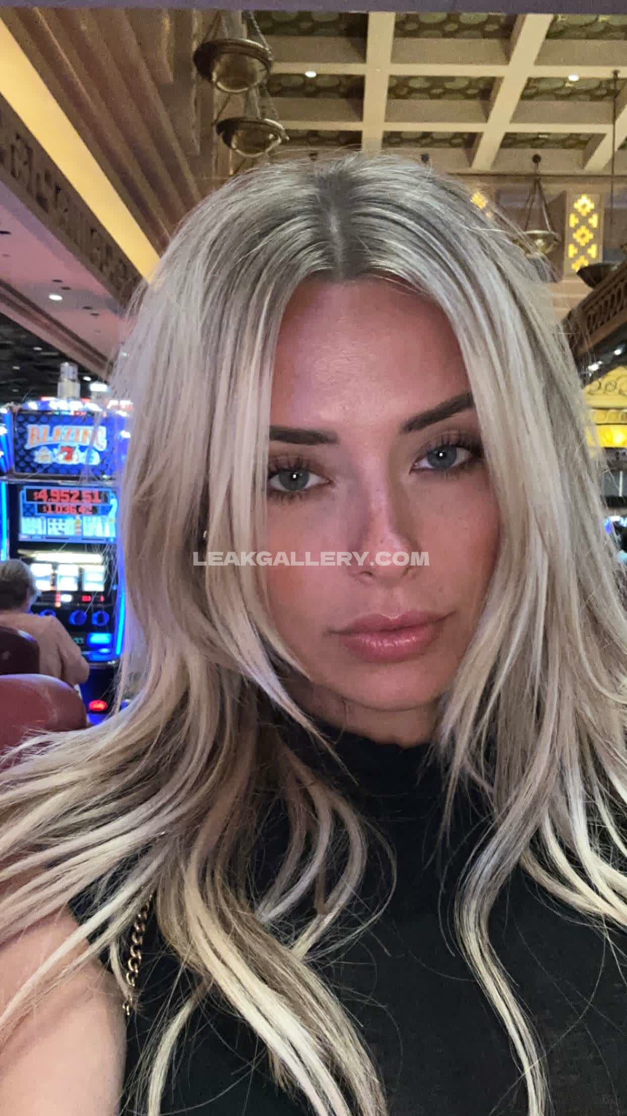 Corinnakopf / corinakopf / corinniakopf / corrinakopf Exclusive Leaked Nude OnlyFans #4164809