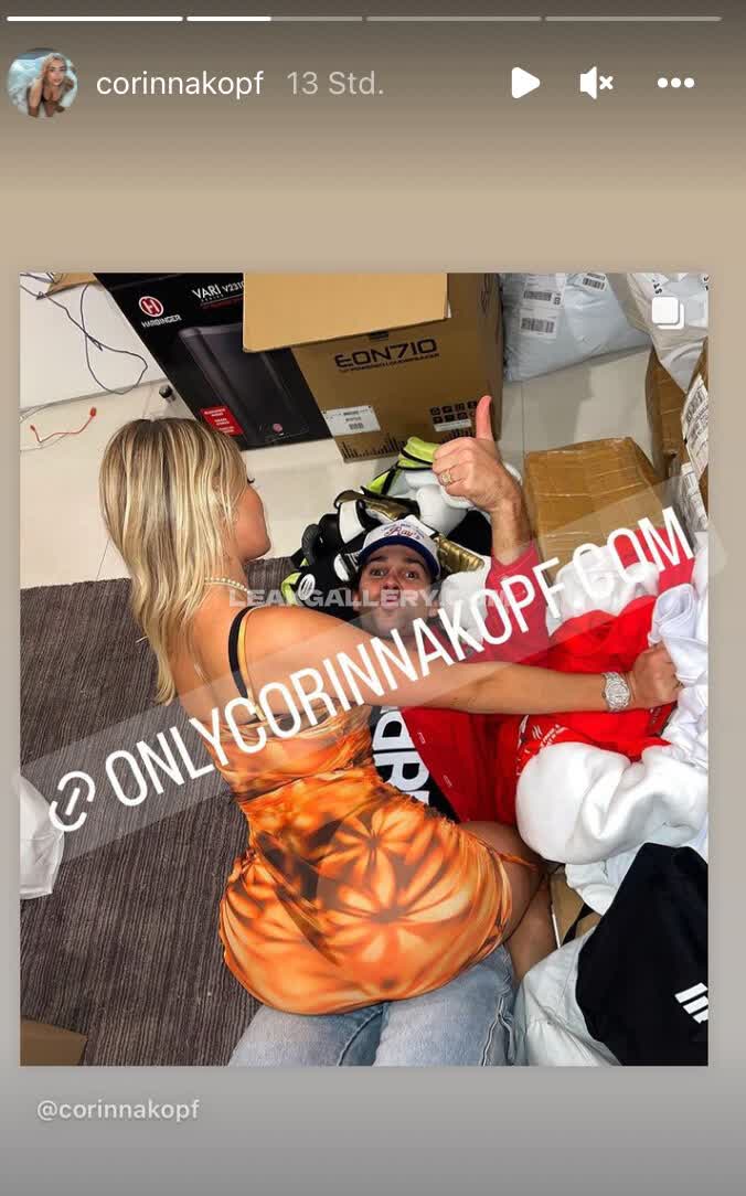 Corinnakopf / corinakopf / corinniakopf / corrinakopf OnlyFans Nudi in Esclusiva Trapela #4163539