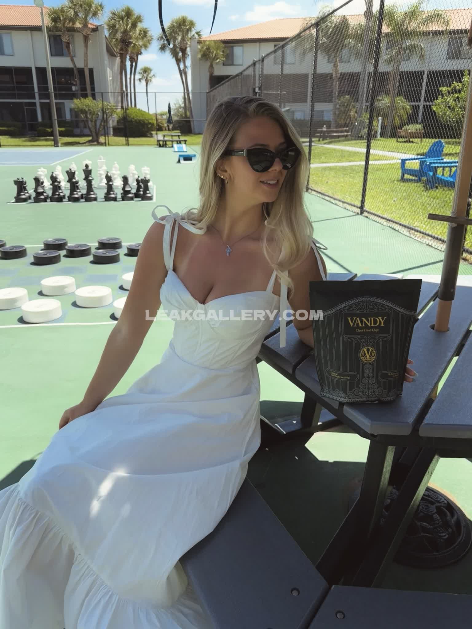 Courtneyknillusa Exclusive Leaked Nude OnlyFans #4574082