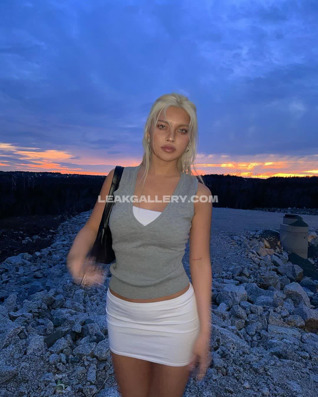 Diakimeko Exclusive Leaked Nude OnlyFans #7421064