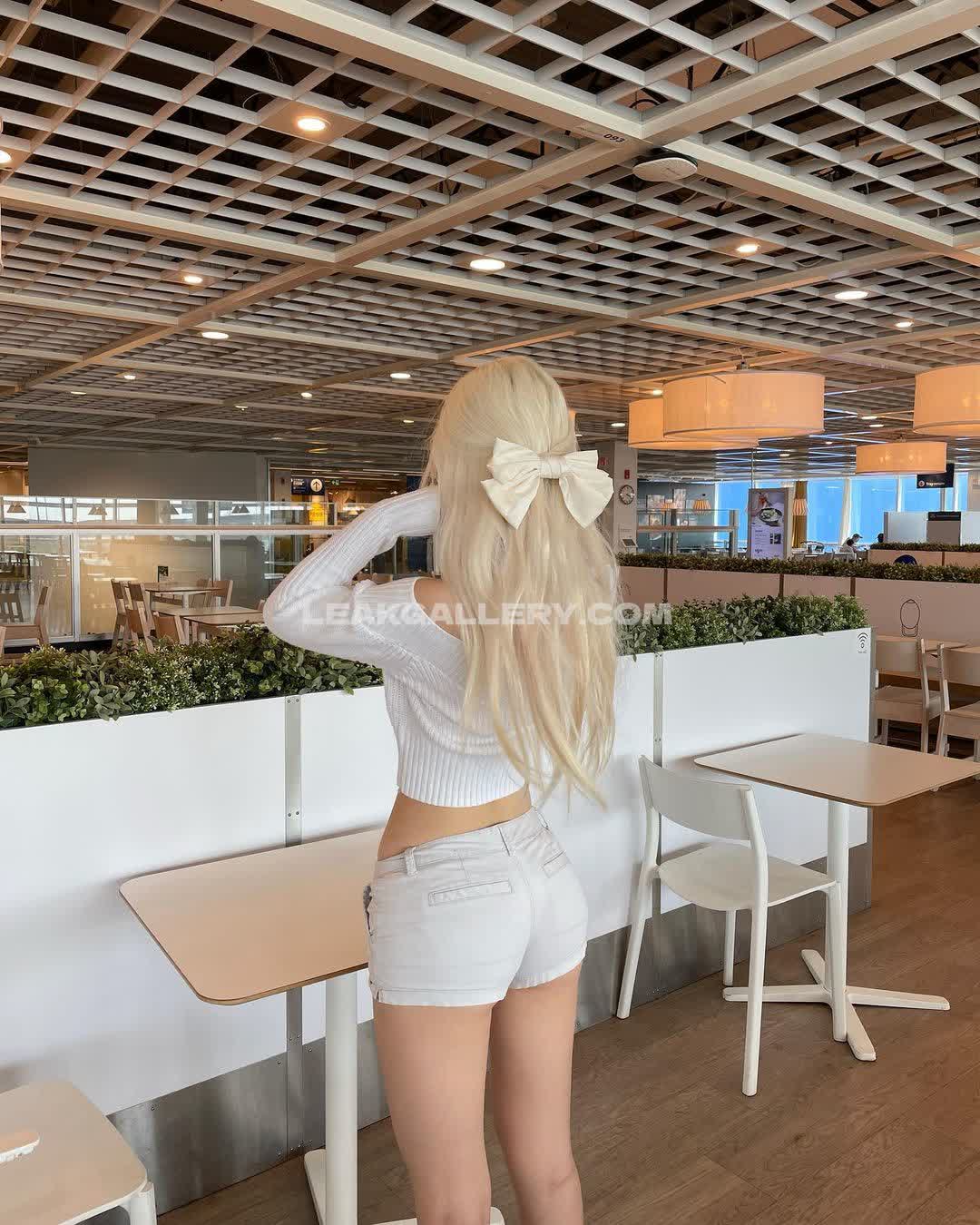 Diakimeko Exclusive Leaked Nude OnlyFans #5117861