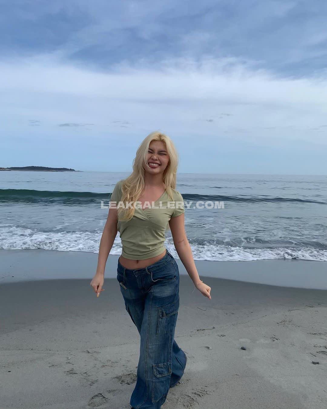 Diakimeko Exclusive Leaked Nude OnlyFans #7421281
