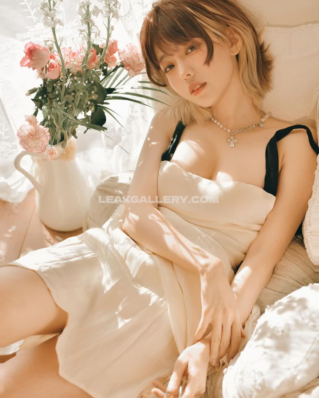 Eeelyeee Exclusive Leaked Nude OnlyFans #7665093