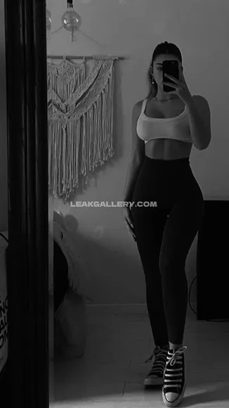 Elabeeri / ela_beeri एक्सक्लूसिव लीक्ड न्यूड OnlyFans #4029613
