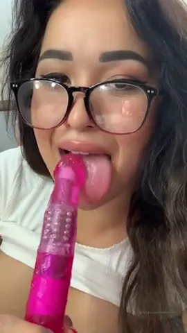 elizabethannepelayo video thumbnail