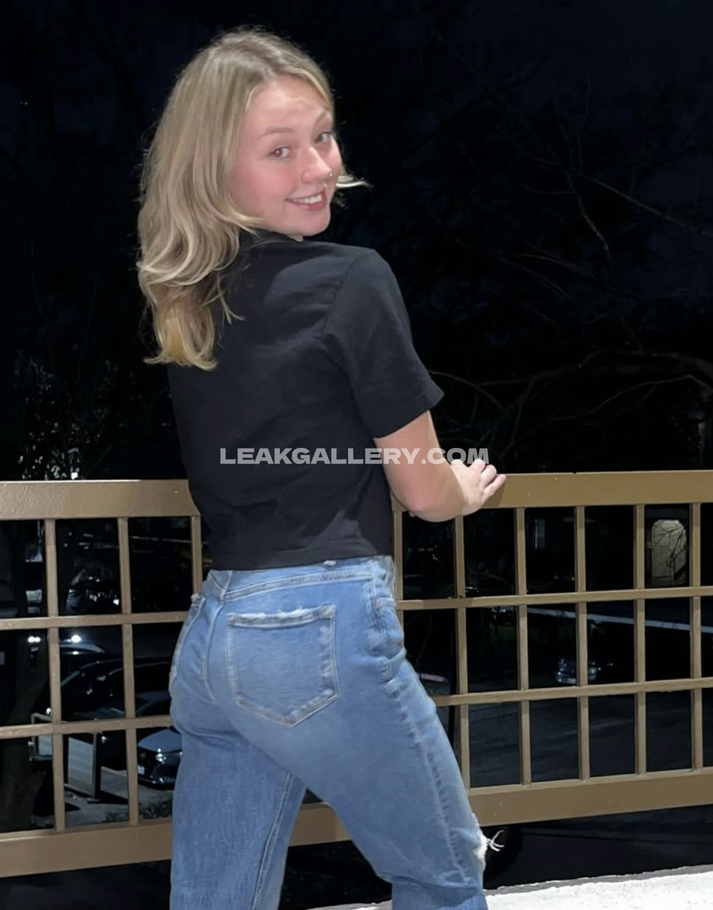 Ellieeraee / lovelyellierae Exclusive Leaked Nude OnlyFans #6308108