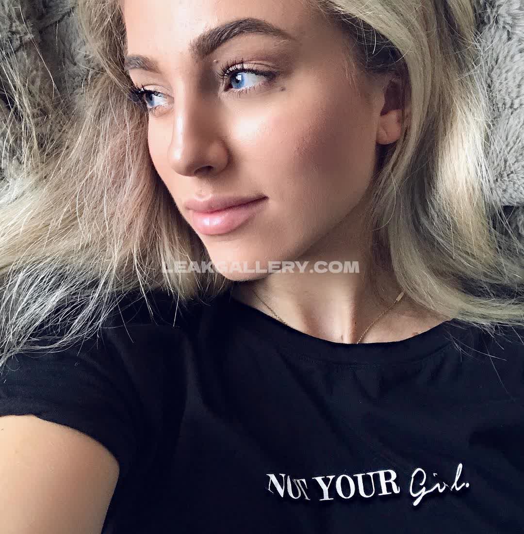 Em3romee OnlyFans Nudi in Esclusiva Trapela #7915100