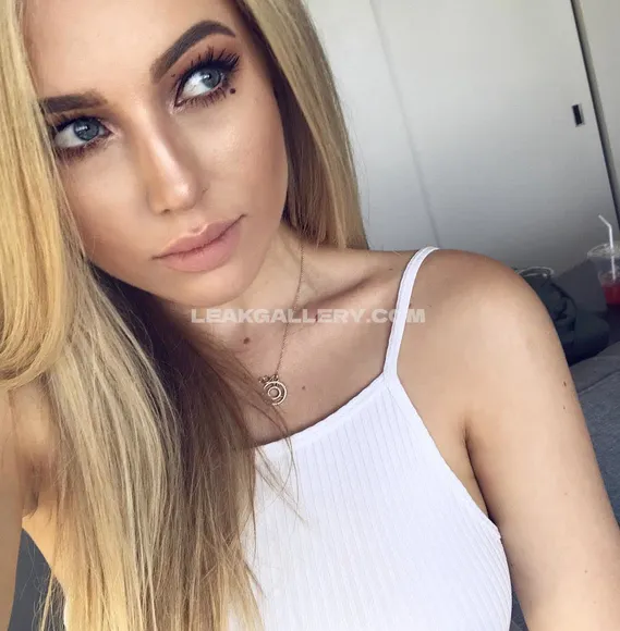 Em3romee Exclusive Leaked Nude OnlyFans #7915053