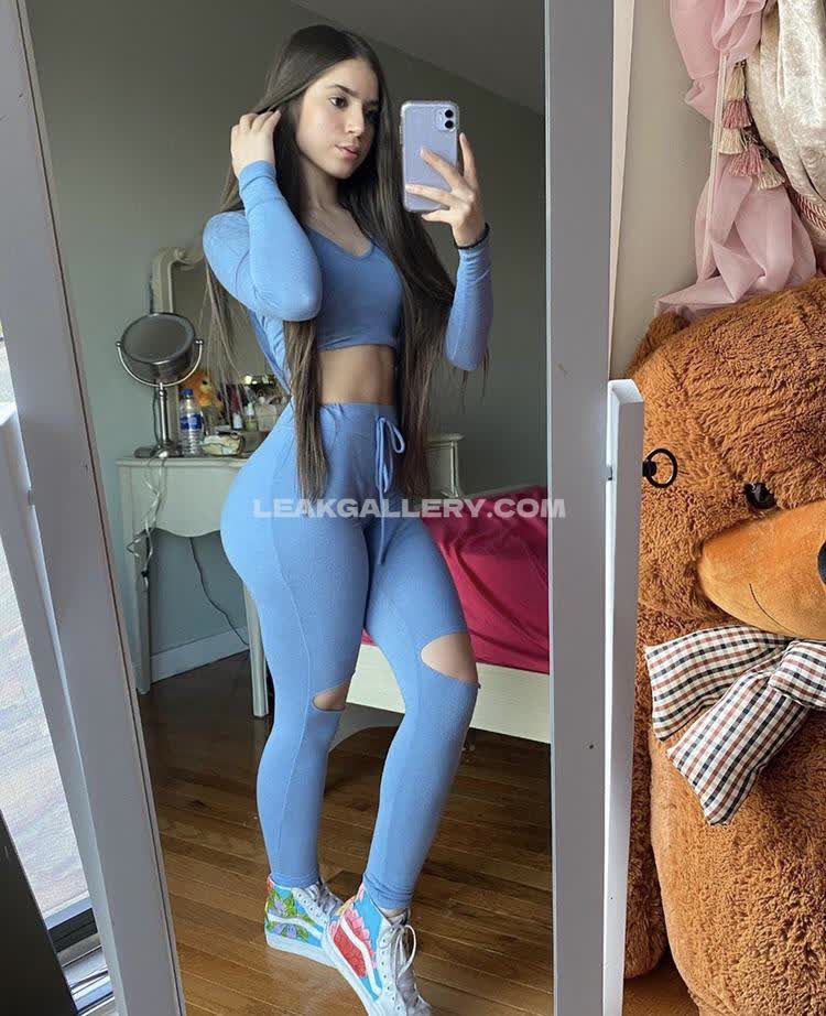 Emarrb / emaraa_b / emarb / emarrb44 / emarrbb Exclusieve gelekte naaktcontent van OnlyFans #3117510