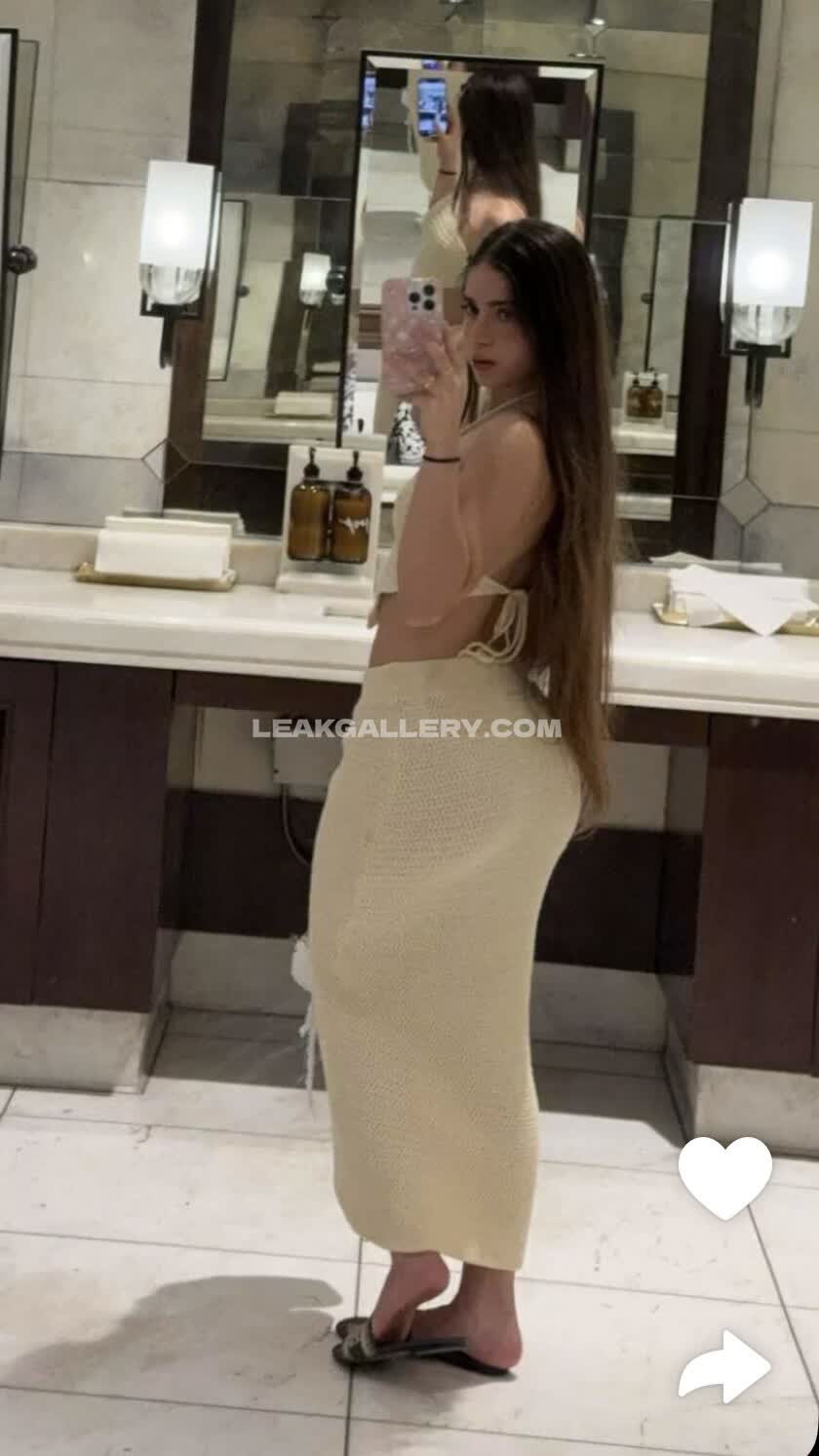 Emarrb / emaraa_b / emarb / emarrb44 / emarrbb Exclusieve gelekte naaktcontent van OnlyFans #5187581