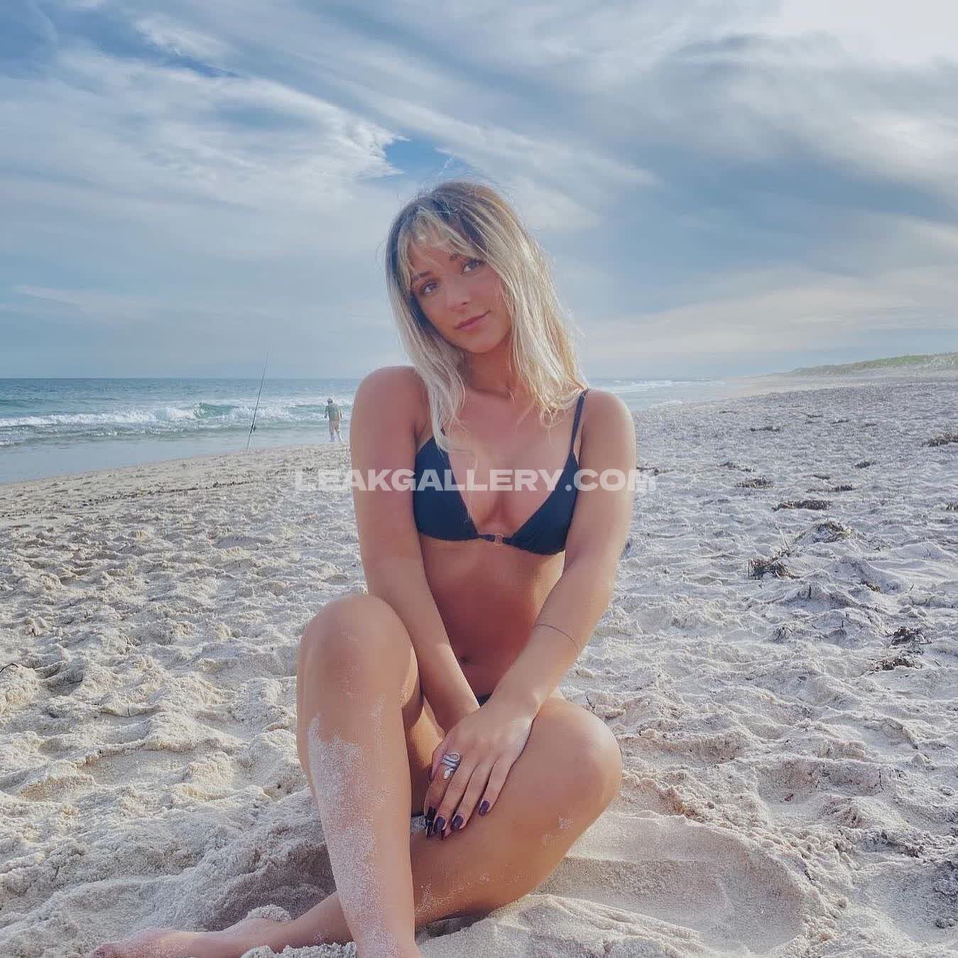Emiiixox Exclusive Leaked Nude OnlyFans #4551507