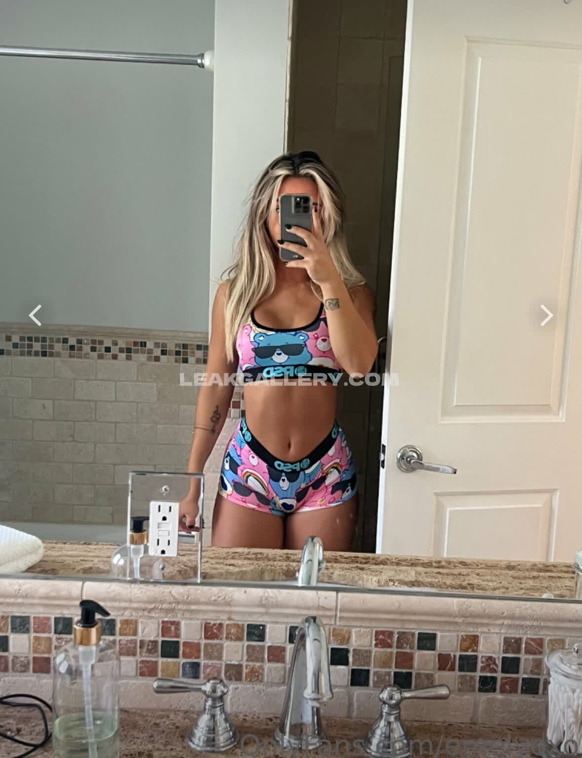 Emiiixox Exclusive Leaked Nude OnlyFans #7420404