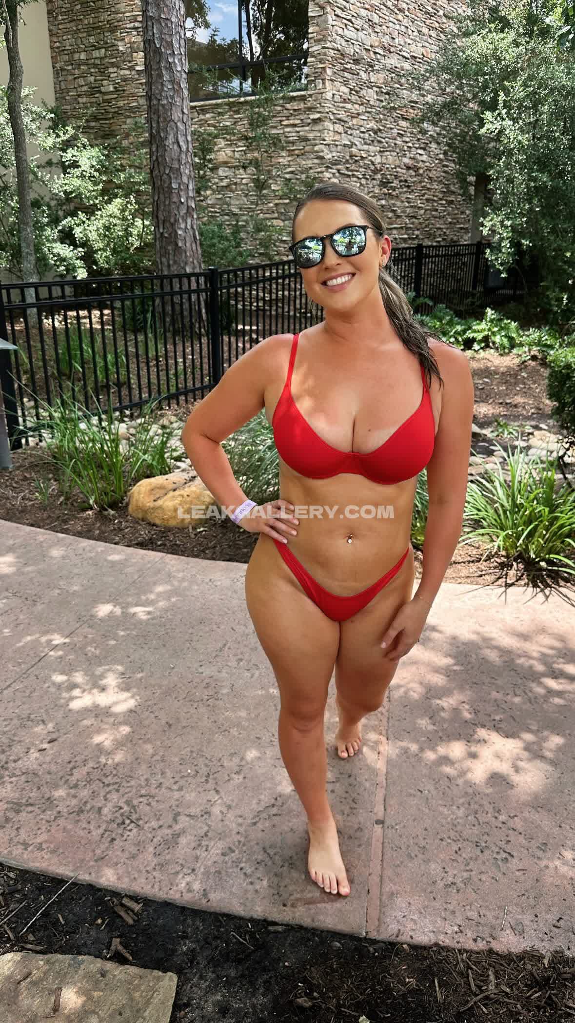 Emileeatchley OnlyFans Nudi in Esclusiva Trapela #8072424