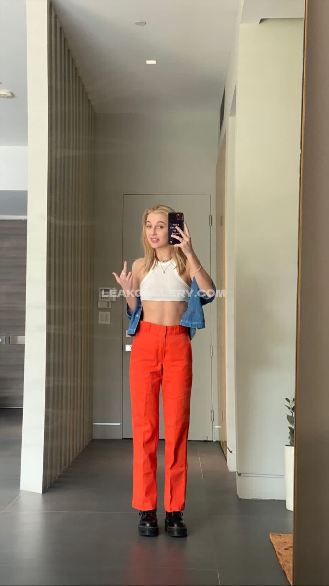 Emmachamberlain Exclusive Leaked Nude OnlyFans #7524574