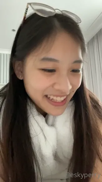 eskyperry video thumbnail