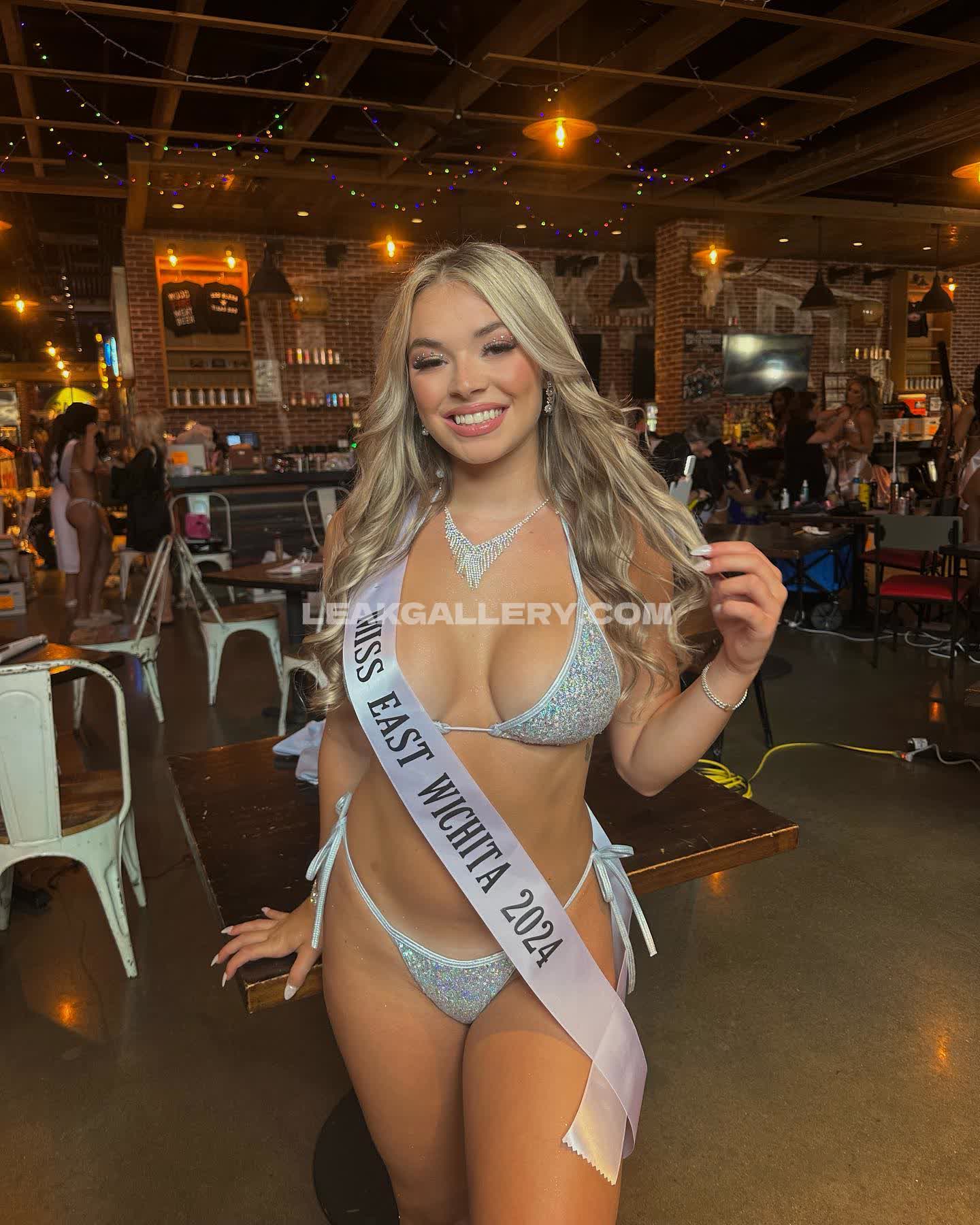Evyns Exclusive Leaked Nude OnlyFans #8145327