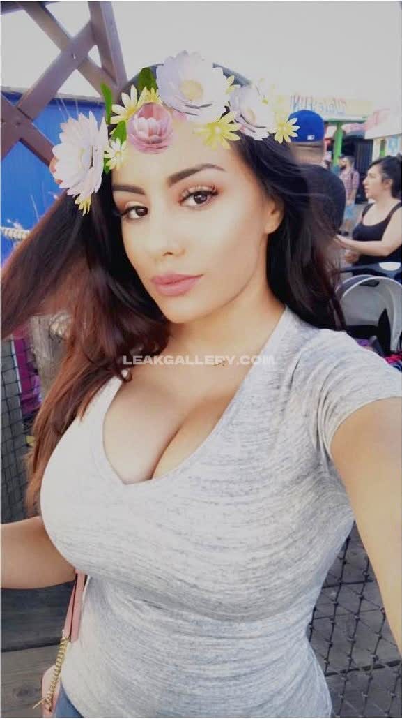 Fl0r OnlyFans Nudi in Esclusiva Trapela #4321431