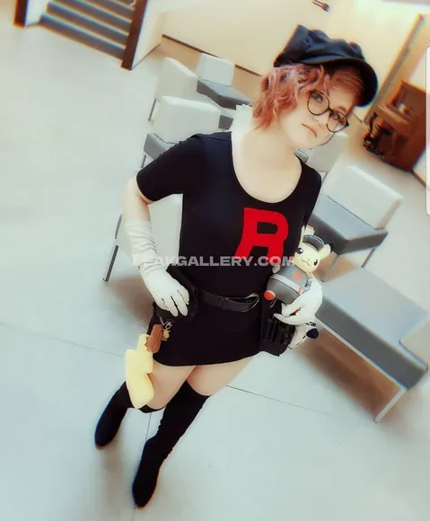 girl_dm_