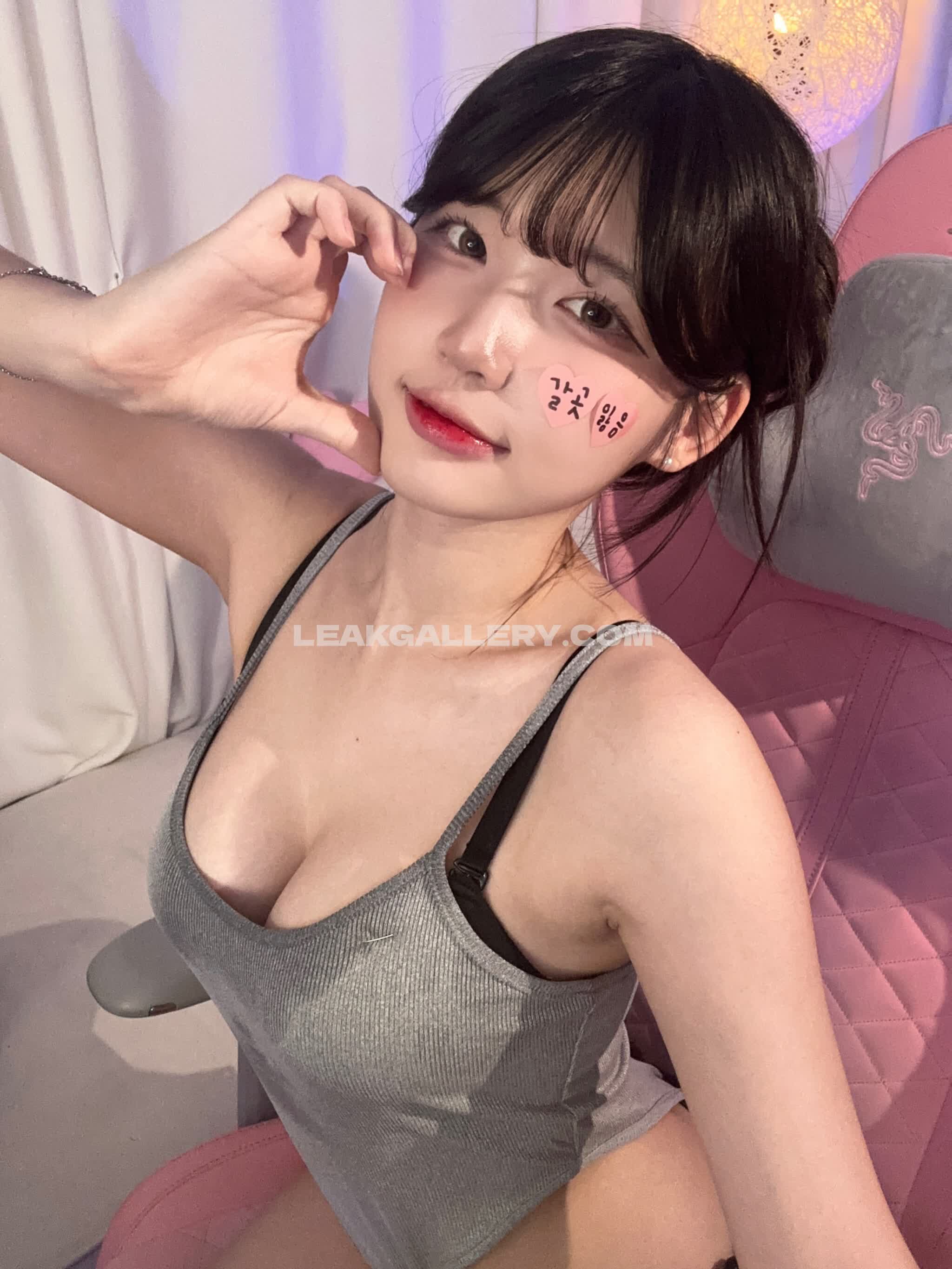 Golaniyule_ / golaniyule0 / golaniyule_0 Exclusive Leaked Nude OnlyFans #8094084