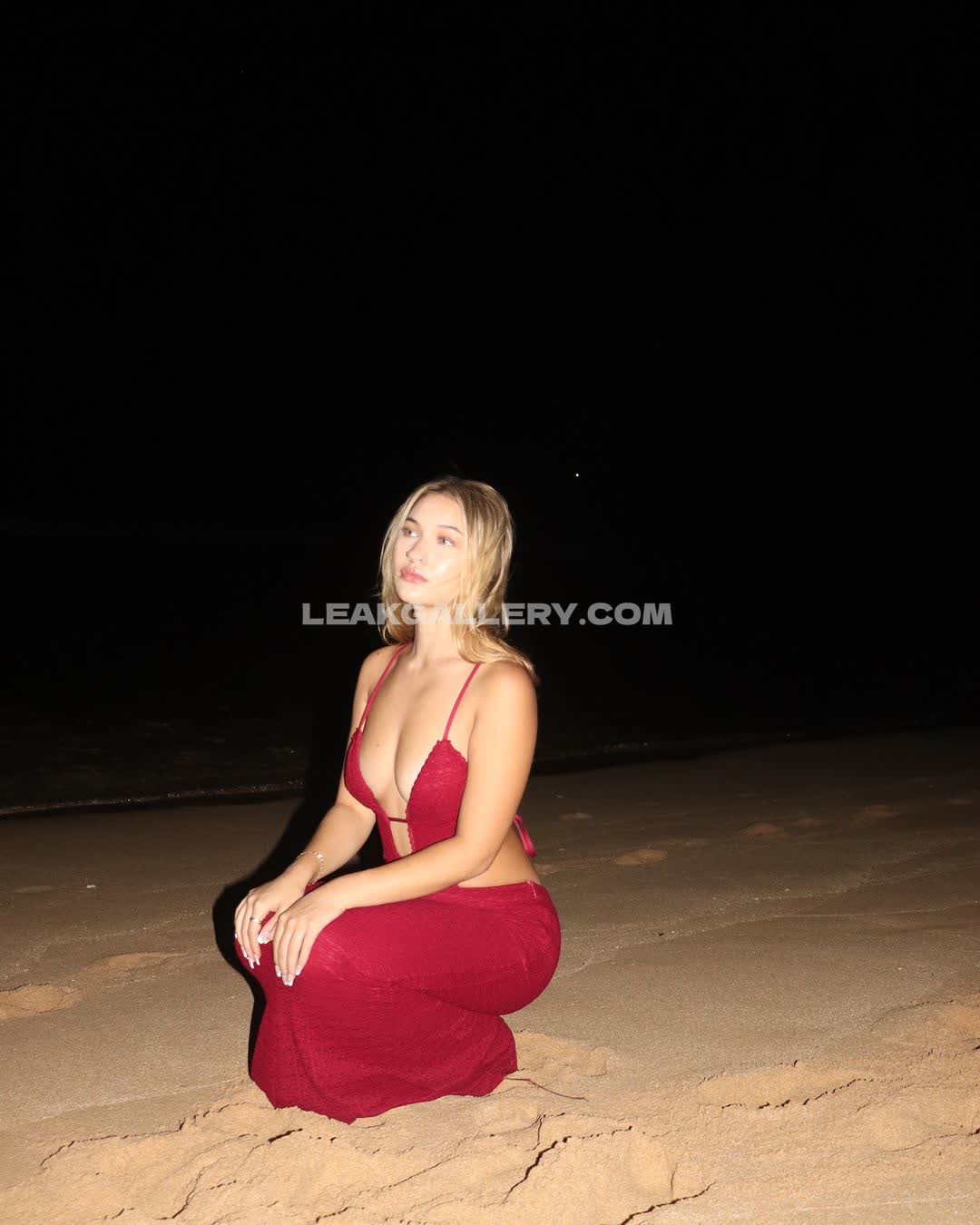 Haliabeamer Exclusive Leaked Nude OnlyFans #2985640