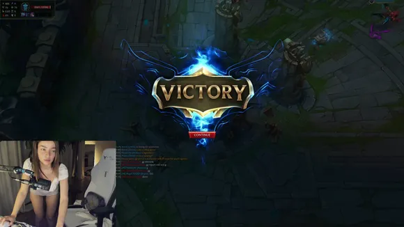 helenalive video thumbnail