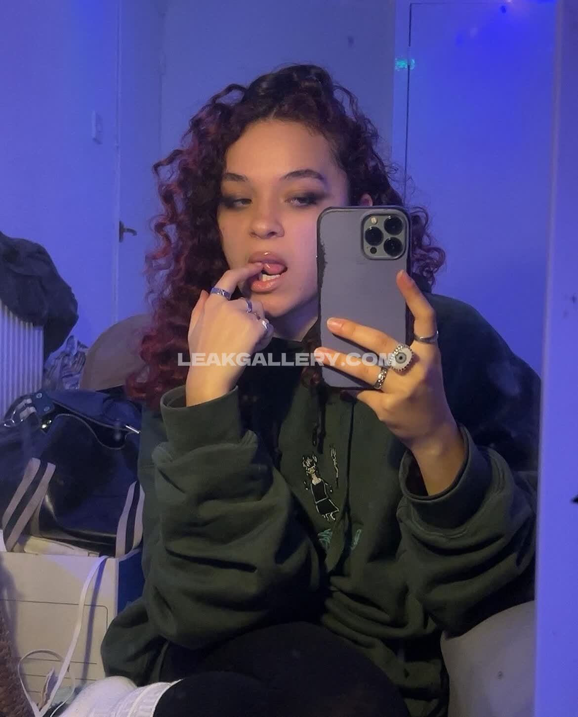 Heyimrue__ Exclusive Leaked Nude OnlyFans #7518088