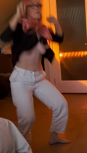 holls8
