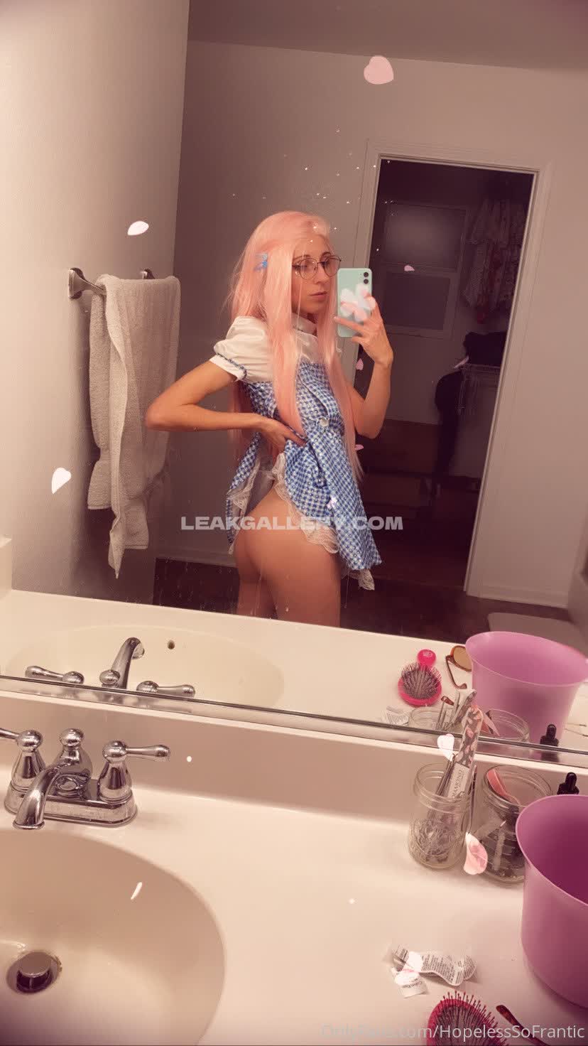 Hopelesssofrantic Exclusive Leaked Nude OnlyFans #8301334