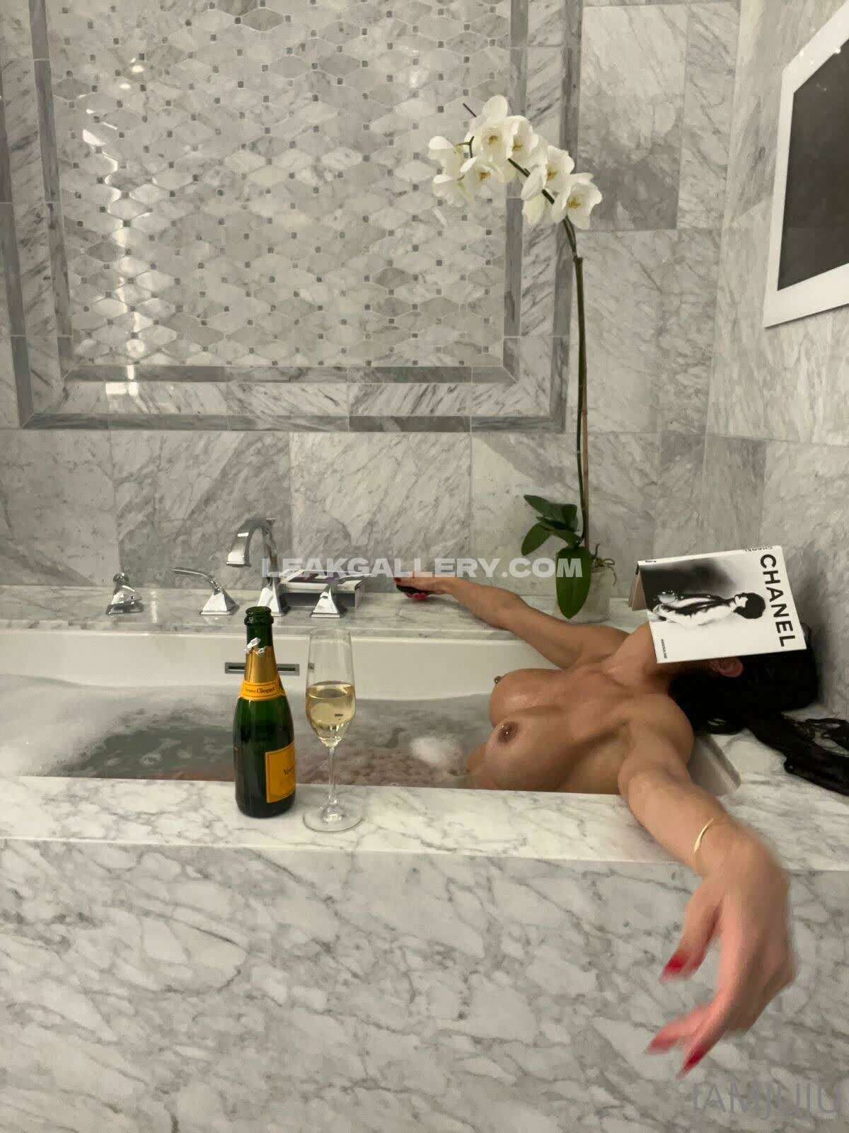 Iamjuju Exclusive Leaked Nude OnlyFans #4617913
