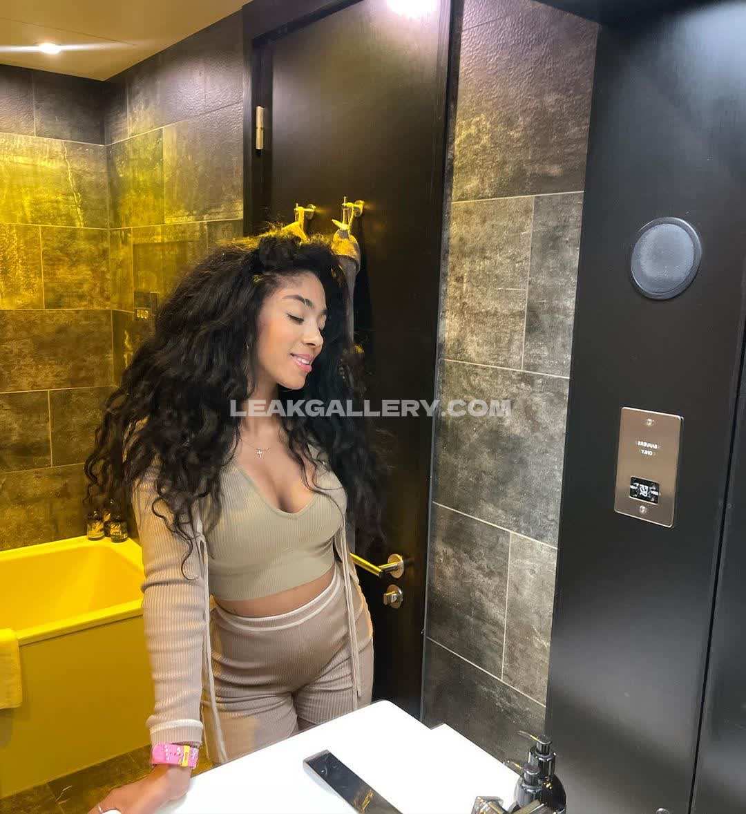 Itssunpi Exclusieve gelekte naaktcontent van OnlyFans #7784762