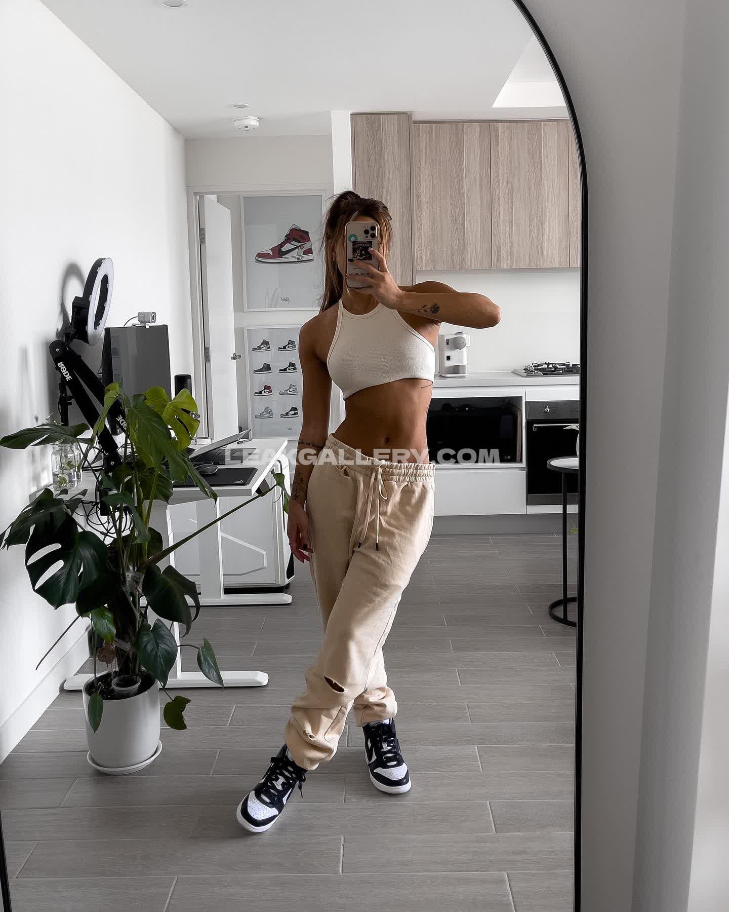 Jennifer__chong Exclusive Leaked Nude OnlyFans #7023937