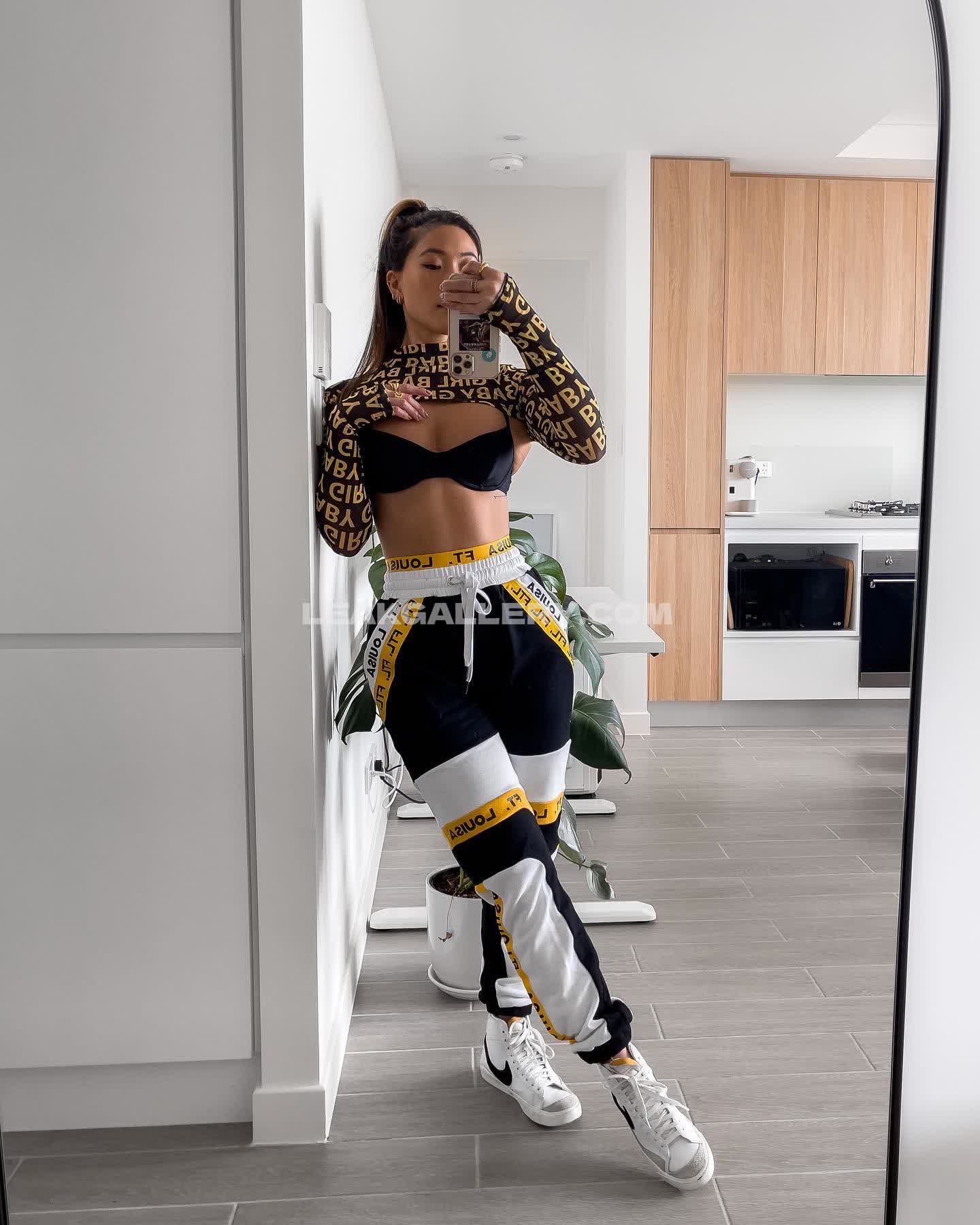 Jennifer__chong Exclusive Leaked Nude OnlyFans #7023498