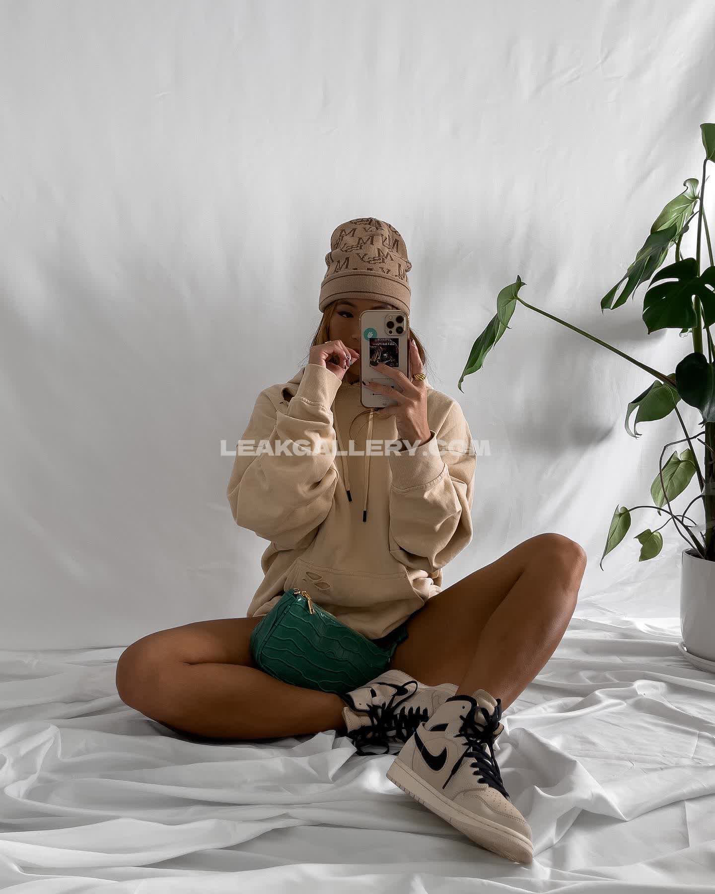 Jennifer__chong Exclusive Leaked Nude OnlyFans #7023931