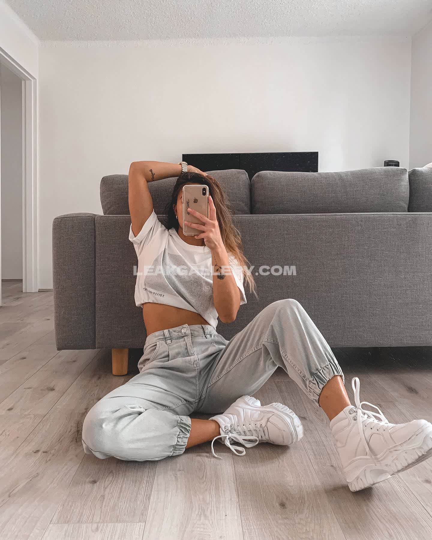 Jennifer__chong Exclusive Leaked Nude OnlyFans #7022992