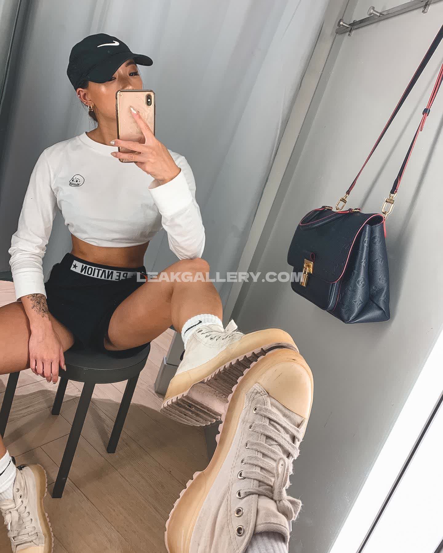 Jennifer__chong Exclusive Leaked Nude OnlyFans #7022562