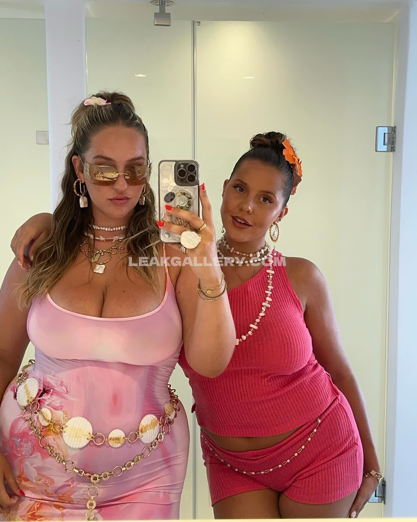 Joannvdherik Exclusive Leaked Nude OnlyFans #4115506