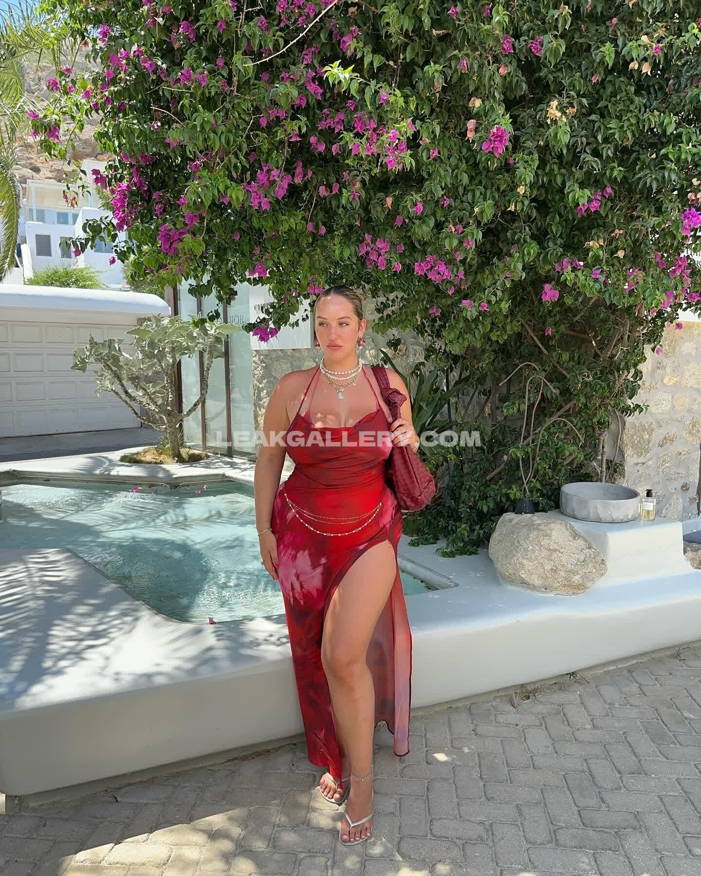 Joannvdherik Exclusive Leaked Nude OnlyFans #4115429