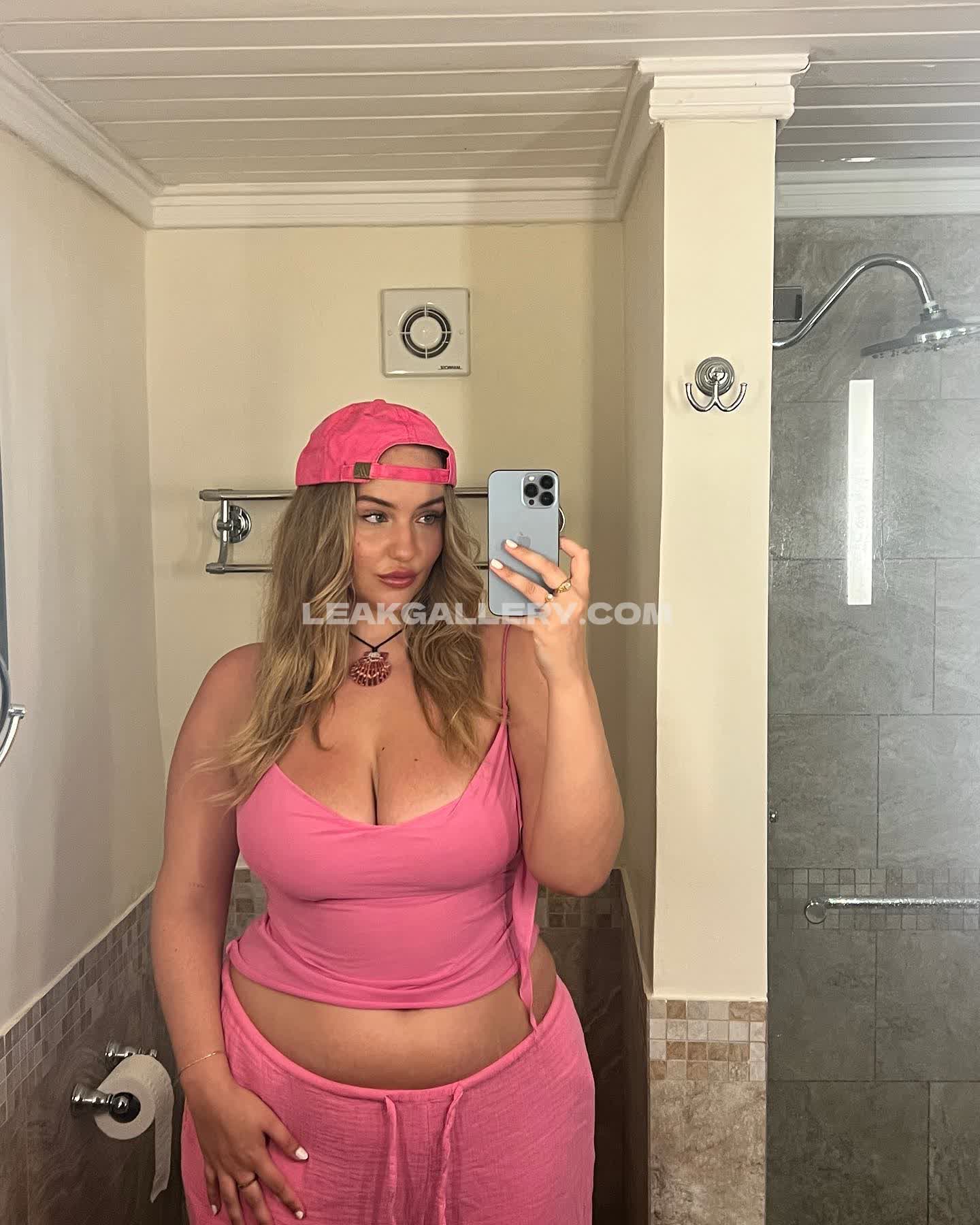 Joannvdherik Exclusive Leaked Nude OnlyFans #4114704