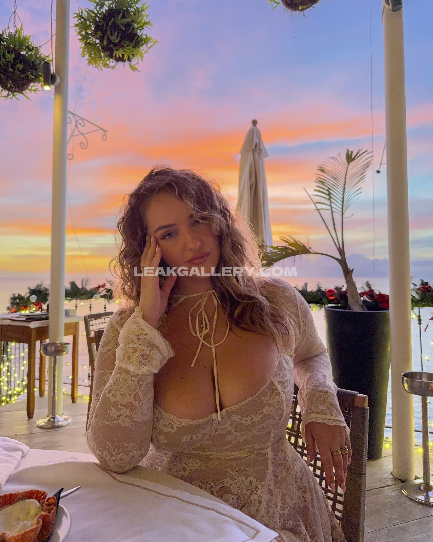 Joannvdherik Exclusive Leaked Nude OnlyFans #4115869