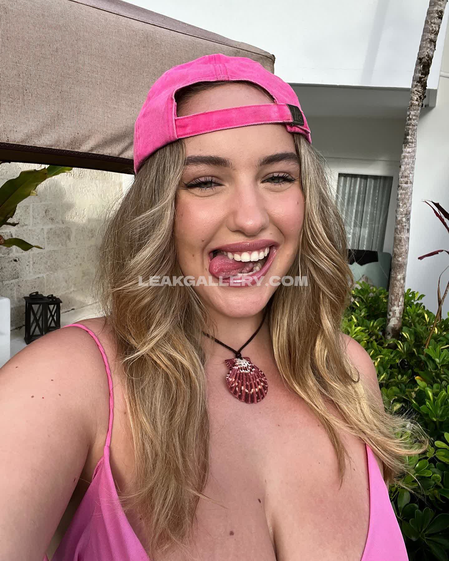 Joannvdherik Exclusive Leaked Nude OnlyFans #4114646