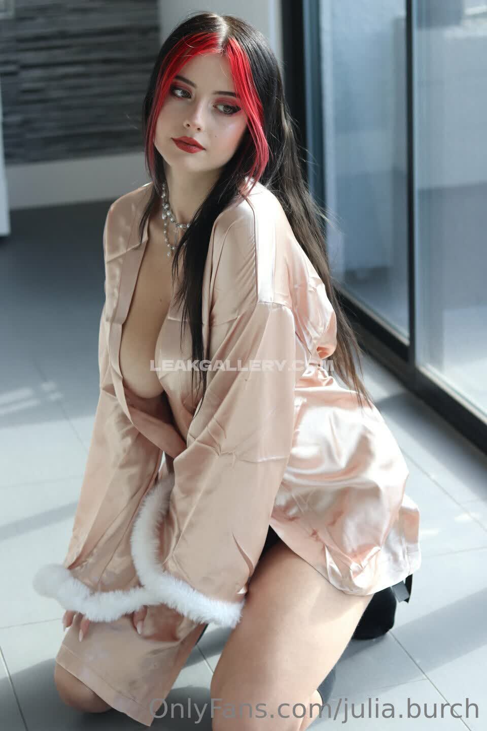 Juliaburch / juliaaburch Exclusive Leaked Nude OnlyFans #4293926