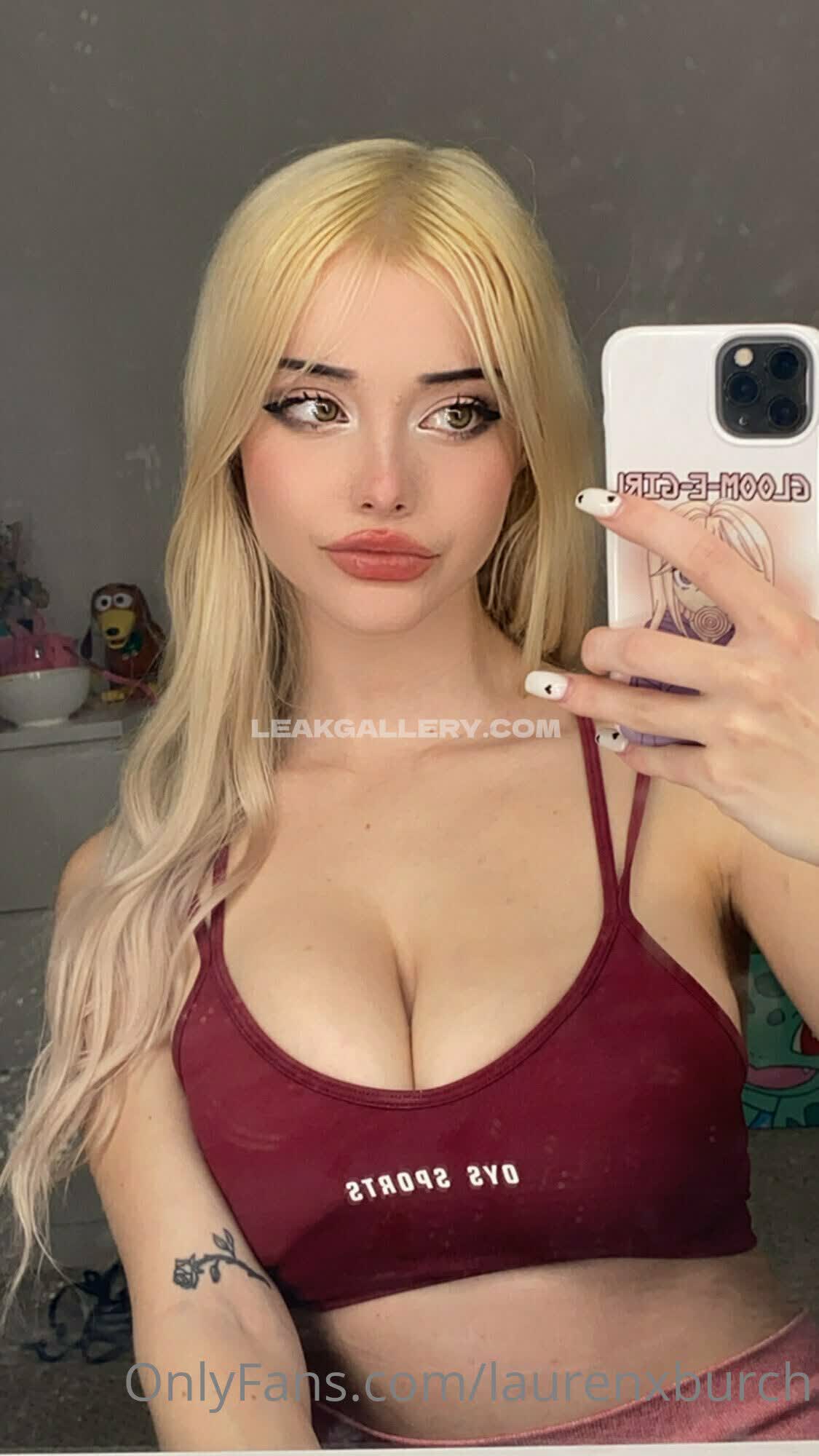 Juliaburch / juliaaburch Exklusiv geleakte Nacktbilder von OnlyFans #4291714