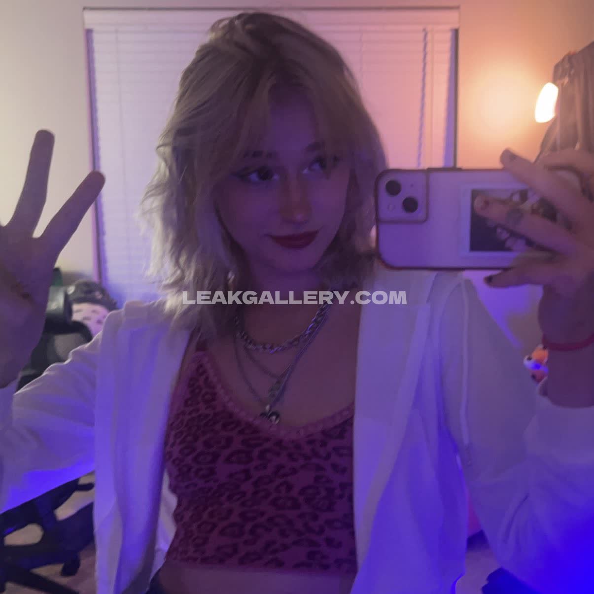Kinzi Exclusive Leaked Nude OnlyFans #8112904