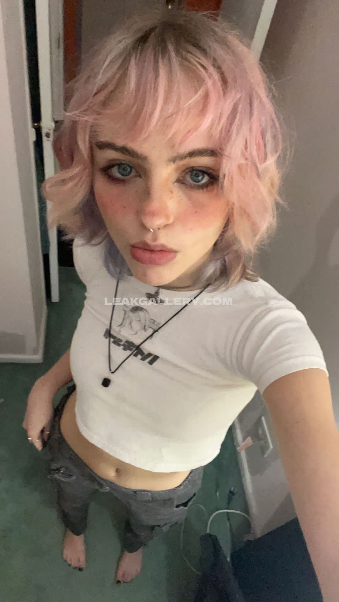 Kurapikarmin Exclusive Leaked Nude OnlyFans #7894804