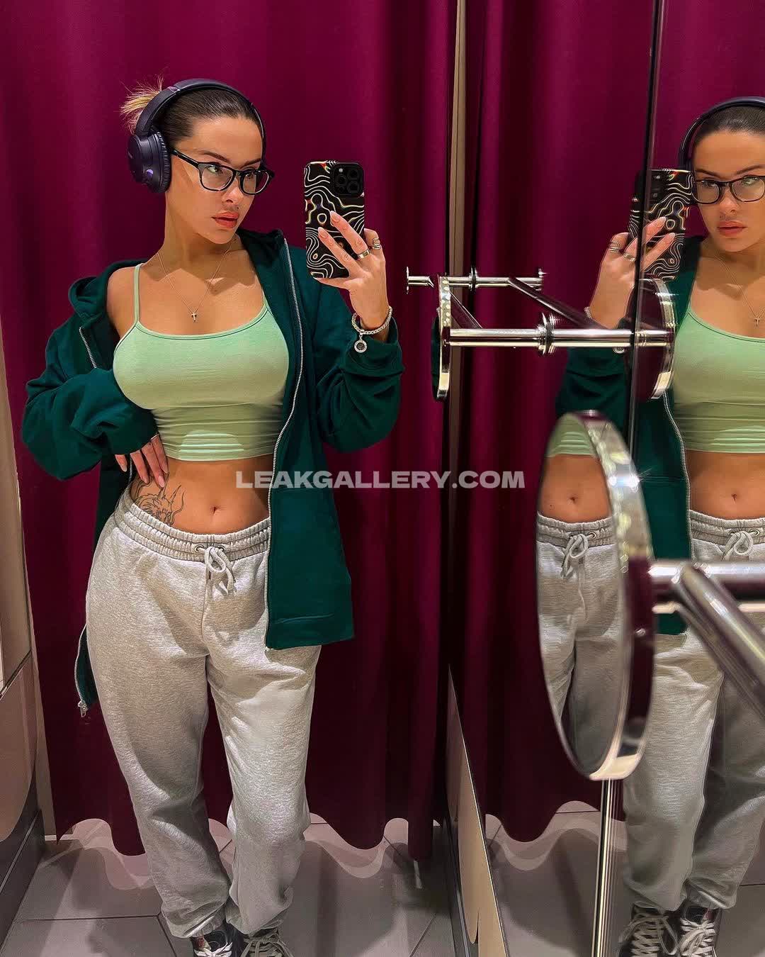 Laceymontgomery1 Exclusive Leaked Nude OnlyFans #3955454