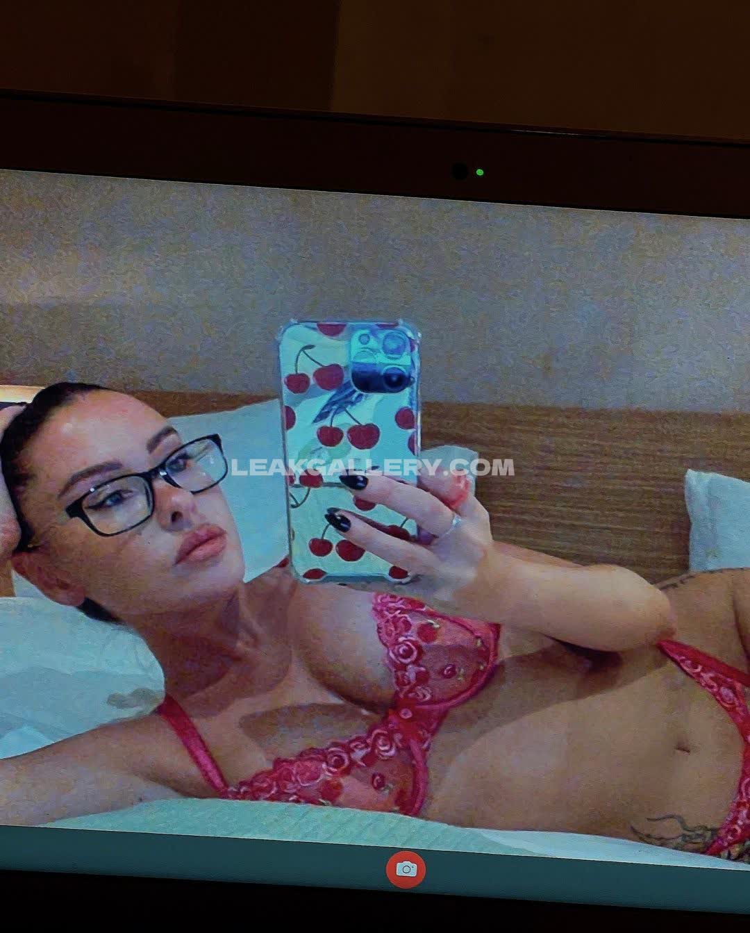 Laceymontgomery1 Exclusive Leaked Nude OnlyFans #3974246