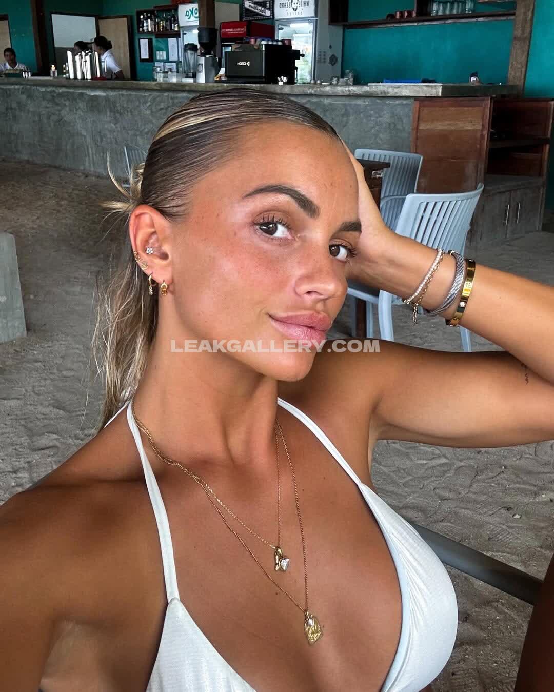 Laiaandrade Exclusive Leaked Nude OnlyFans #7889219